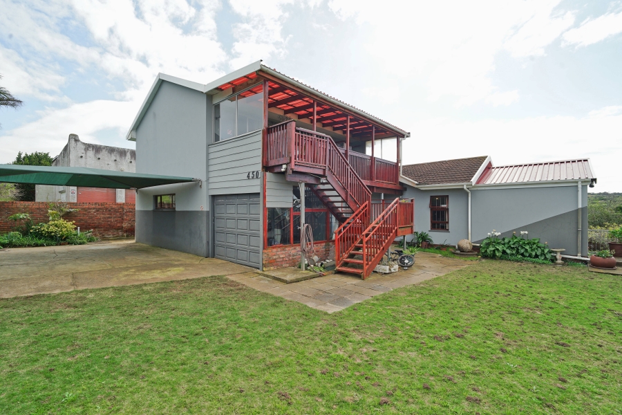 4 Bedroom Property for Sale in Kaysers Beach Eastern Cape